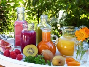 7 Amazing Juices for Happy Gut Health